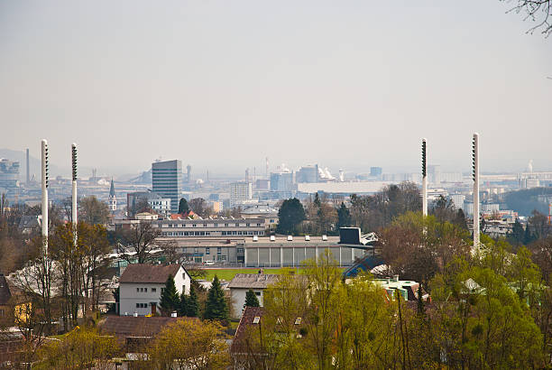 skyline von linz - linz austria upper austria roof stock-fotos und bilder