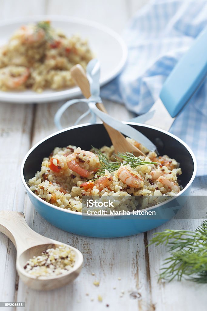 Quinoa e bulgur pilaf - Foto stock royalty-free di Alimentazione sana