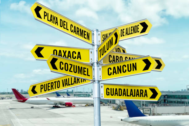 istock Mexican holiday resort signs 1592164680