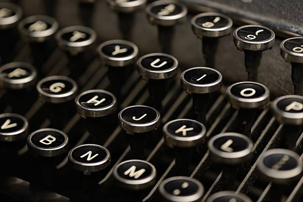античный появление ключи - letter m typewriter key typewriter alphabet стоковые фото и изображения