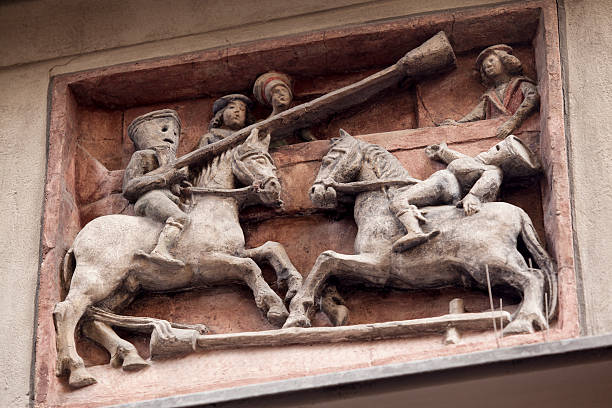 bás-구호란, knoghts in 인스부르크 구도시, 오스트리아. - innsbruck bas relief decoration tirol 뉴스 사진 이미지