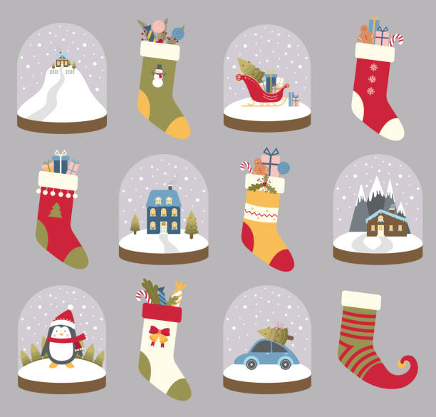 ilustrações, clipart, desenhos animados e ícones de decoração de natal, bola-de-neve de natal, globo de neve, conjunto de meias de natal - santa claus sleigh toy christmas
