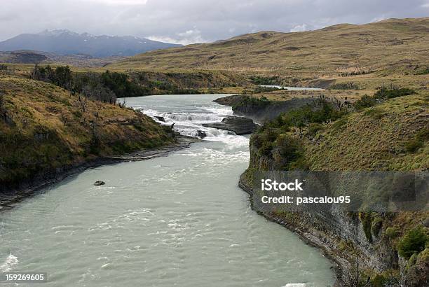 Река В Чили — стоковые фотографии и другие картинки Без людей - Без людей, Вода, Гора