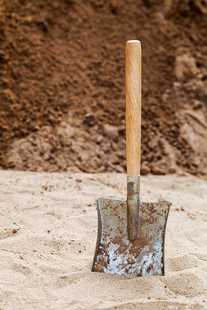 istock shovel on the ground 159277420