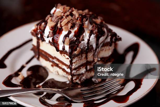 Gelado Sobremesa - Fotografias de stock e mais imagens de Bolo de Chocolate - Bolo de Chocolate, Alimentação Não-saudável, Bolo - Sobremesa