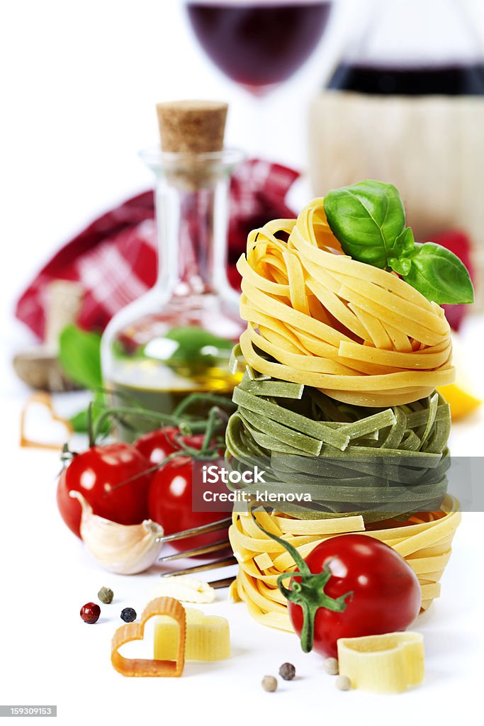 이탈리어어 파스타, 와인 - 로열티 프리 건강한 식생활 스톡 사진