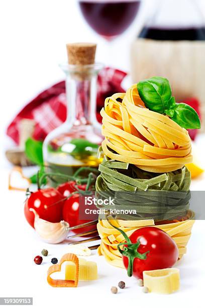 이탈리어어 파스타 와인 건강한 식생활에 대한 스톡 사진 및 기타 이미지 - 건강한 식생활, 건조한, 날것