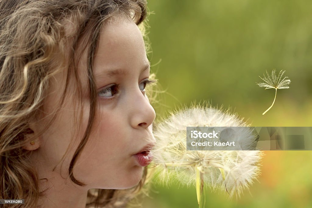 Primavera desideri - Foto stock royalty-free di Bambino