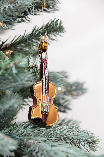 istock Violin Christmas Ornament 159319243