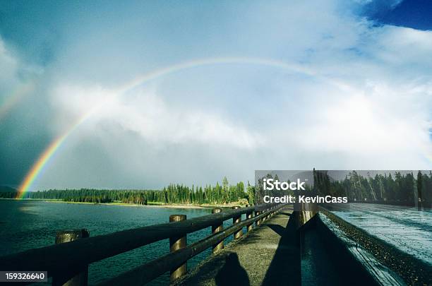 Tęcza Nad Sieć Bridge - zdjęcia stockowe i więcej obrazów Bez ludzi - Bez ludzi, Chmura, Deszcz