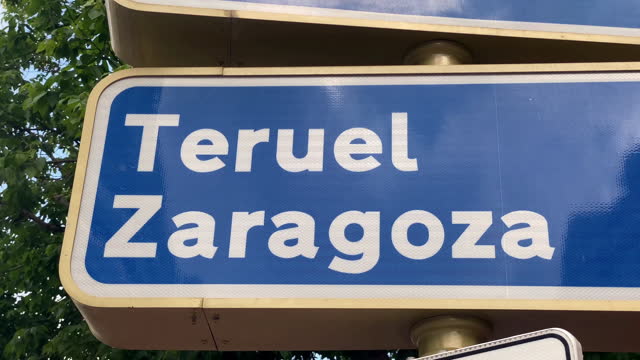 Road sign showing direction to Zaragoza and Teruel