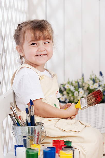istock Girl-artist 159338405