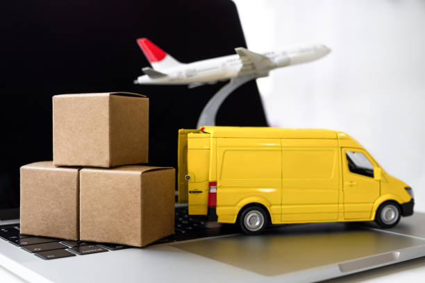 istock Delivery order service company transportation 1593441557