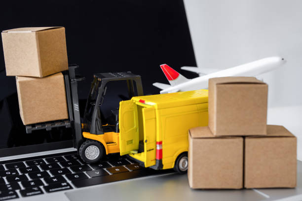 istock Delivery order service company transportation 1593442618