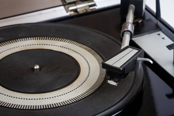 istock Close up of vintage turntable vinyl record player 1594018509