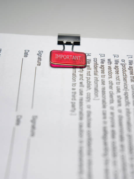 istock close up of important reminder clip on the document 1594200931
