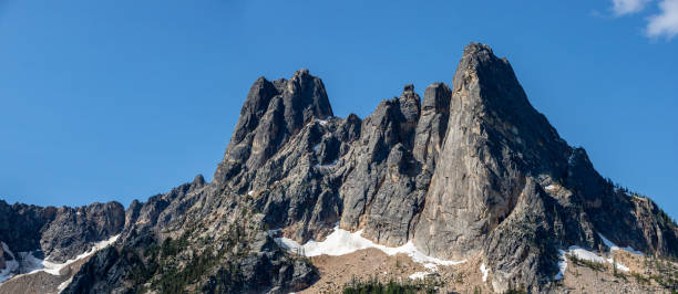 Liberty Bell Mountain Along HWY 20 Washington Pass in the Okanogan National Forest liberty bell mountain stock pictures, royalty-free photos & images