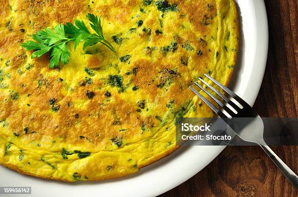 Foto de Frittata Italiana Omelete Com Salsa E Queijo Parmesão e mais fotos de stock de Almoço