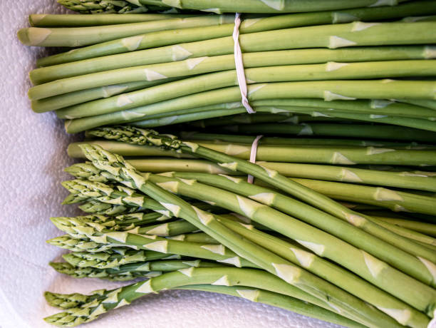 istock Green Asparagus 1594579591