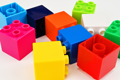 cube, color, yellow, preschool, play, blue, red, childhood, block, toy, white, construction, isolated, colorful, game, background, design, plastic, brick, development, fun, education, concept, leisure, connect