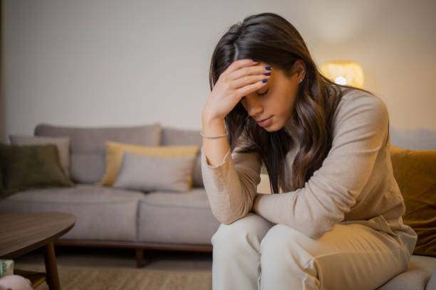 istock Young woman in pain 1595076302