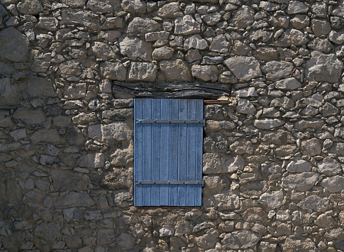 Small shutters