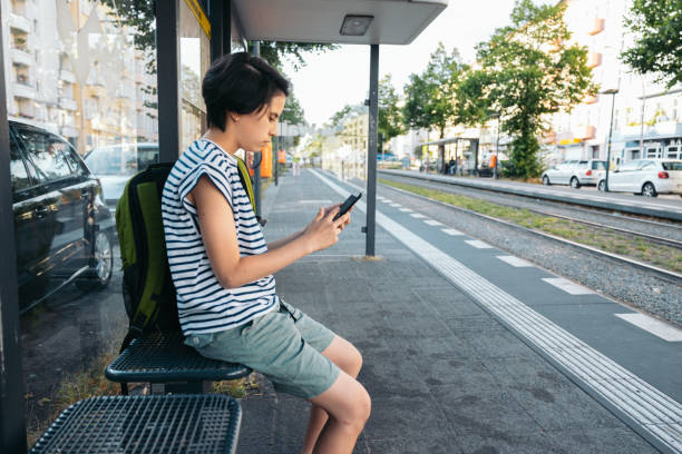 istock Teenager going back to school 1595836640