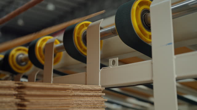 Inside the Manufacturing Process of Corrugated Boxes.