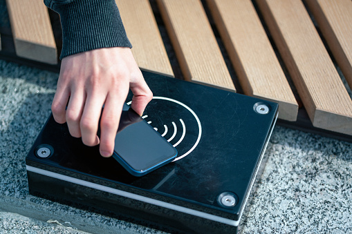 Using public wireless charger outdoors