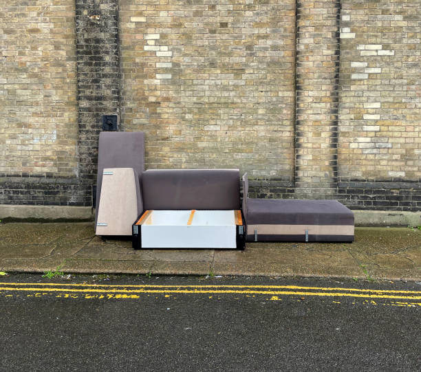 istock Abandoned furniture 1596480878
