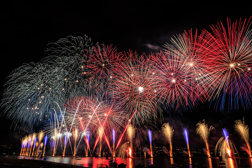 Feux d'artifice de la fête du lac à Annecy, France