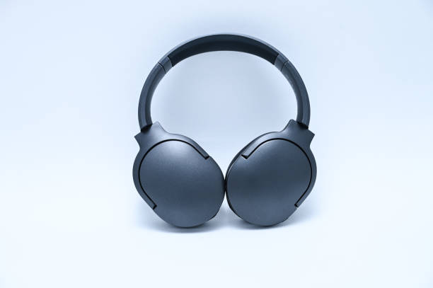 istock headphones wireless, for phone 1596804341