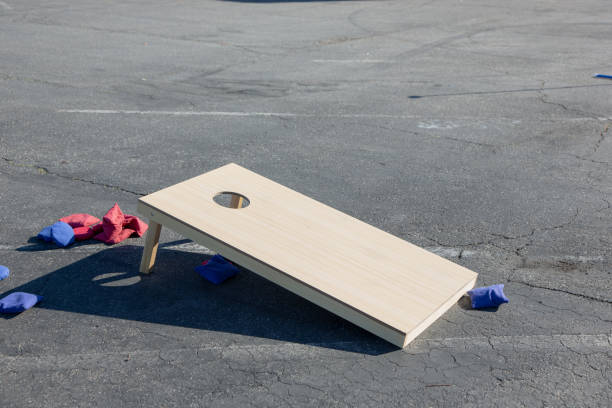 コーンホールゲーム - cornhole leisure games outdoors color image ストックフォトと画像