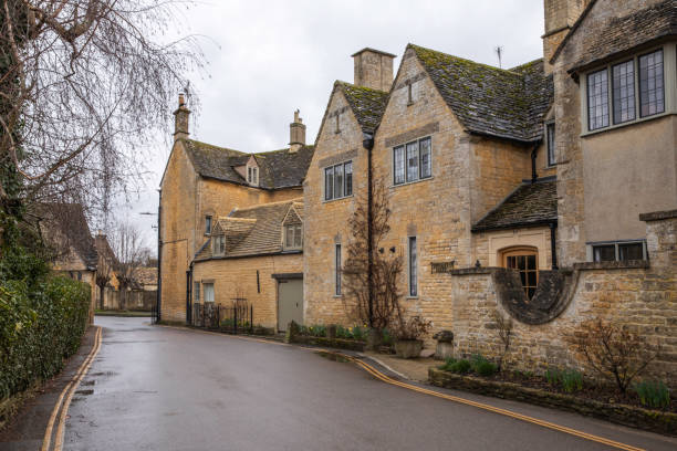 istock Bourton-on-the-water, Cotswolds, England 1598166394