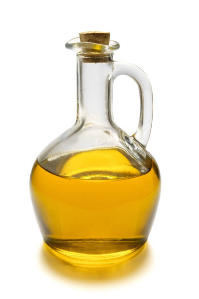 istock Olive oil in a bottle 1598187703