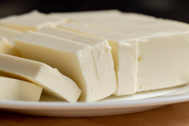 istock Sliced cream cheese for salads 1598348421