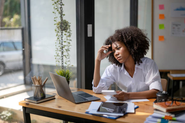 istock Feeling stressed out and dizzy from job 1598412795