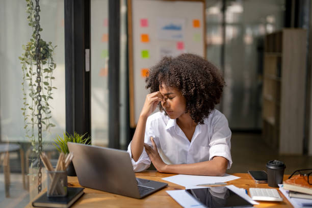 istock Feeling stressed out and dizzy from job 1598412815