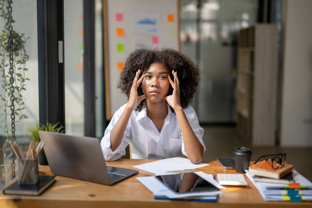 istock Feeling stressed out and dizzy from job 1598412818