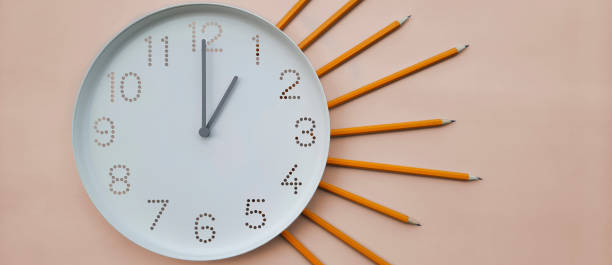 istock Banner with clock. 1 o'clock. Daytime. Study time. Back to school. 1598515783