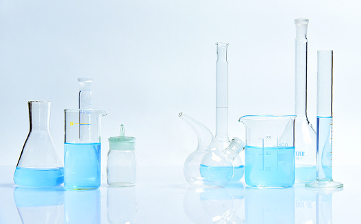 Set glassware flask for laboratory analysis