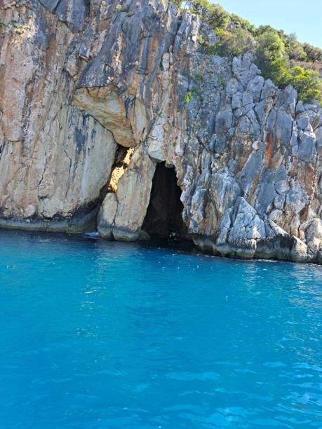 pirate cave dhermi albania