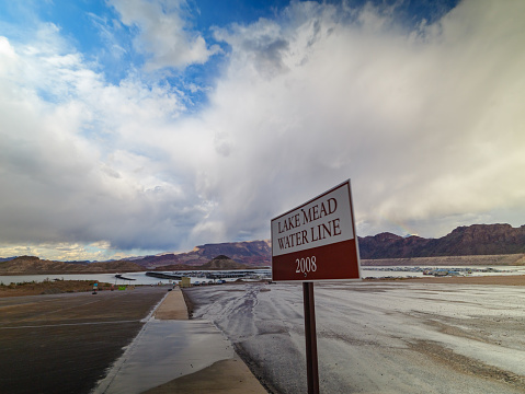 Sign of water level in 2008 in Lake Mead near Las vegas