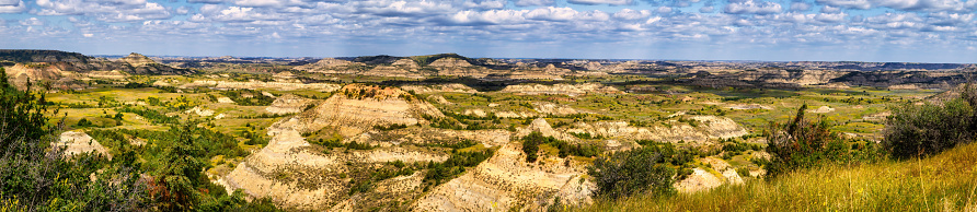 The North Dakota Badlands from the Painted Canyon Overlook