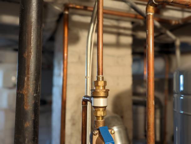 kupferrohre im keller - water heater boiler water pipe basement stock-fotos und bilder