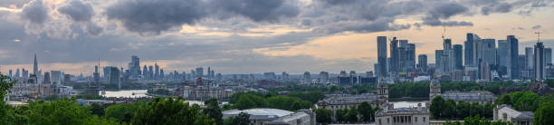 istock Canary Wharf London Skyline 1599450112