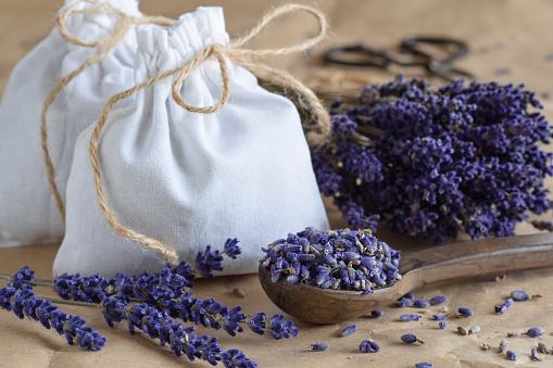 Diy lavender sachets with loose flower buds and bunched lavender flowers