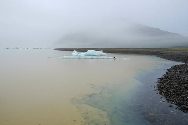 Cenário mágico em Heimabergsjokull no sul da Islândia - foto de acervo