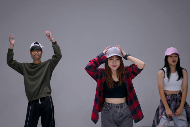 istock Teenagers are study dancing at studio. 1600386687