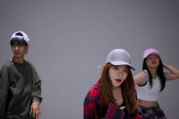 istock Teenagers are study dancing at studio. 1600387253